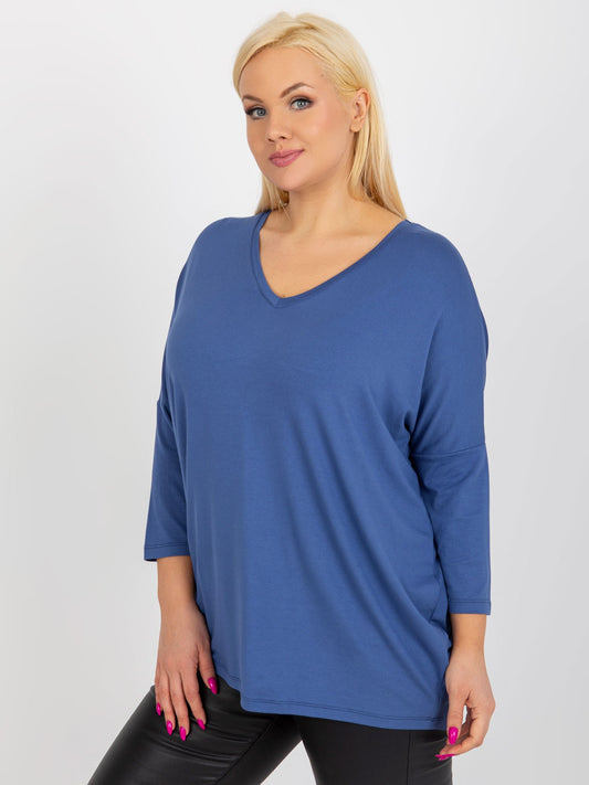 Brudnoniebieska bluzka plus size z dekoltem V