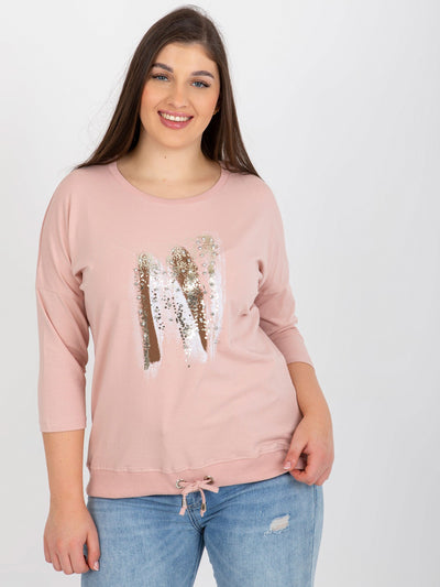 Brudnoróżowa bluzka plus size z nadrukiem