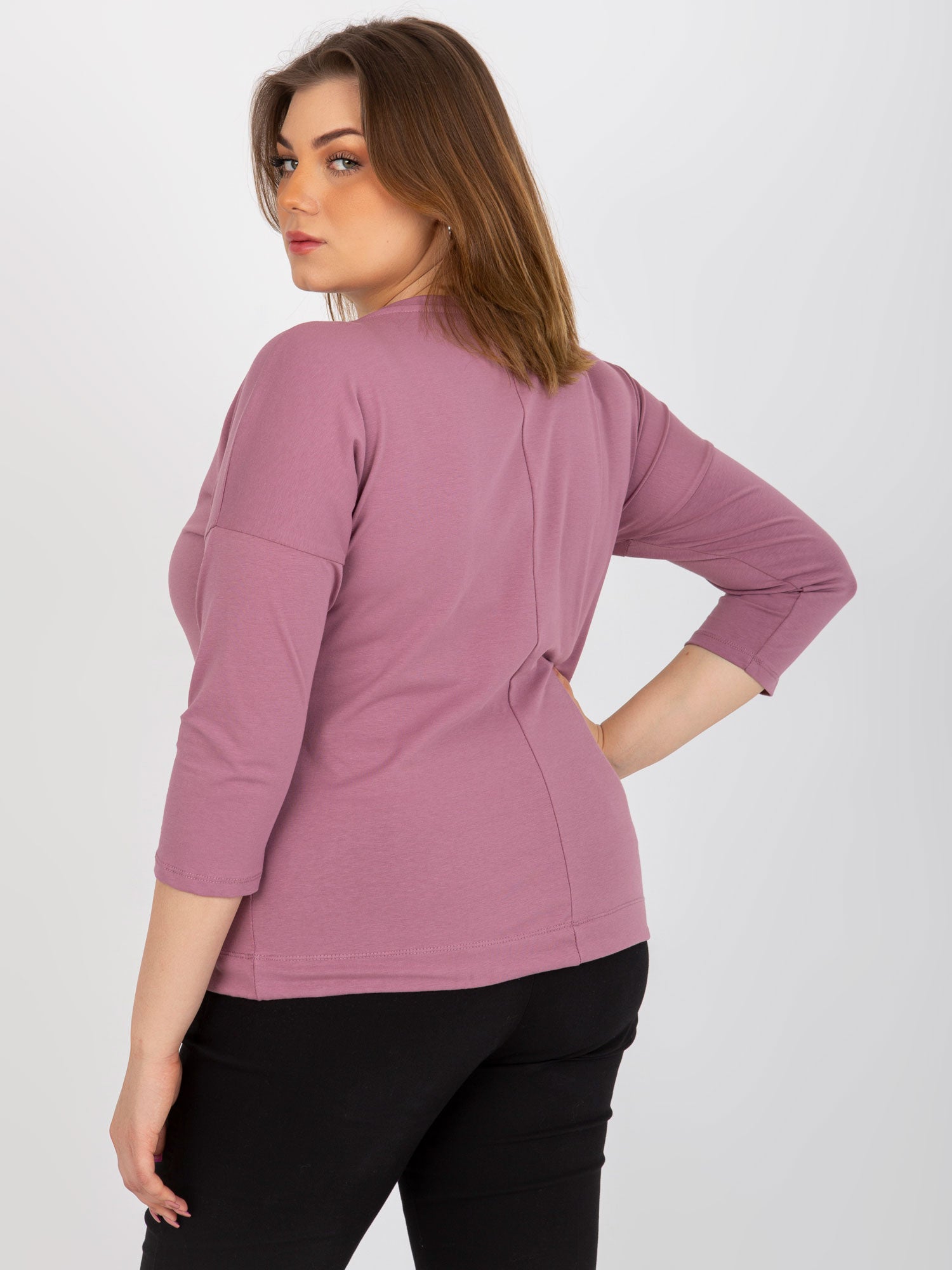 Brudnoróżowa bluzka plus size ze ściągaczem