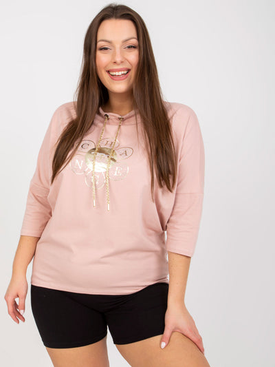 Brudnoróżowa codzienna bluzka plus size z aplikacją