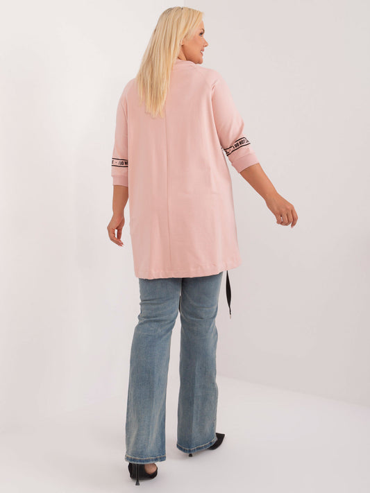 Brudnoróżowa asymetryczna bluzka plus size z nadrukiem