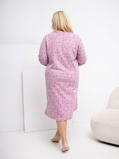 Brudnoróżowa nocna koszula plus size z nadrukiem