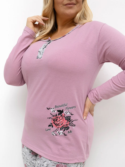 Brudnoróżowa piżama plus size ze spodniami w kwiaty