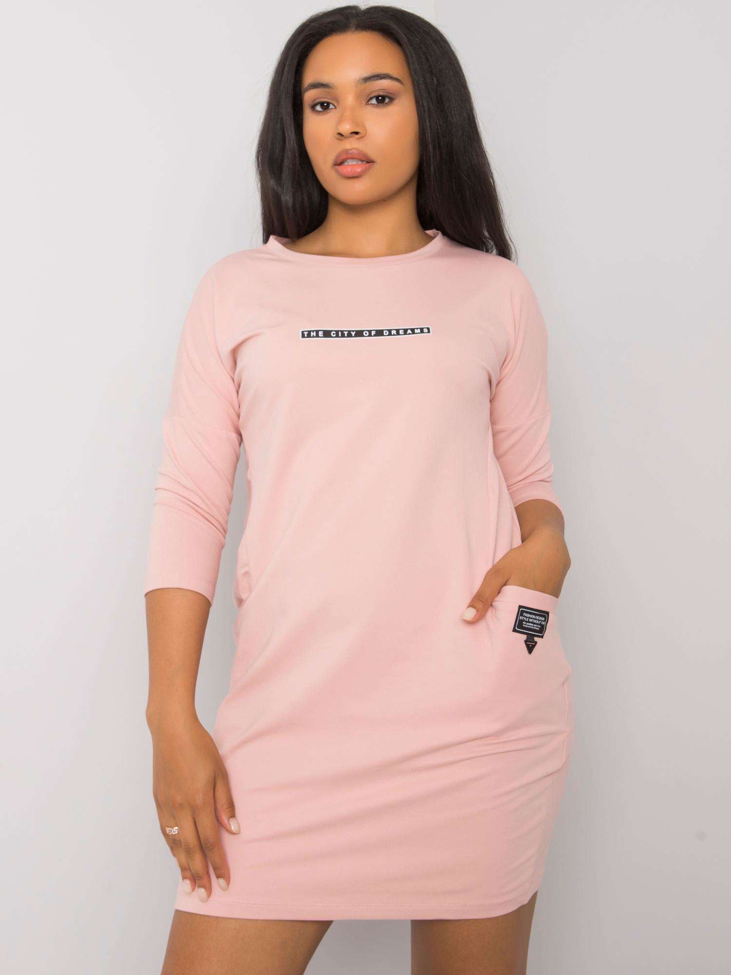 Brudnoróżowa bawełniana sukienka plus size
