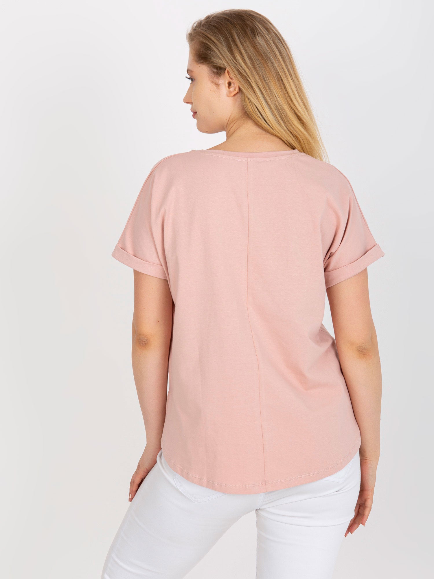 Brudnoróżowy bawełniany t-shirt plus size z napisem