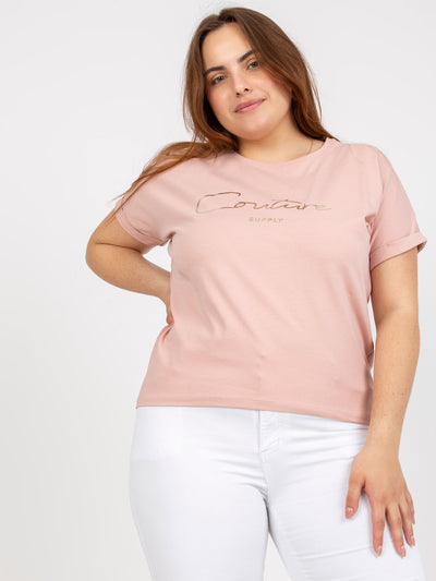 Brudnoróżowy t-shirt plus size z napisem