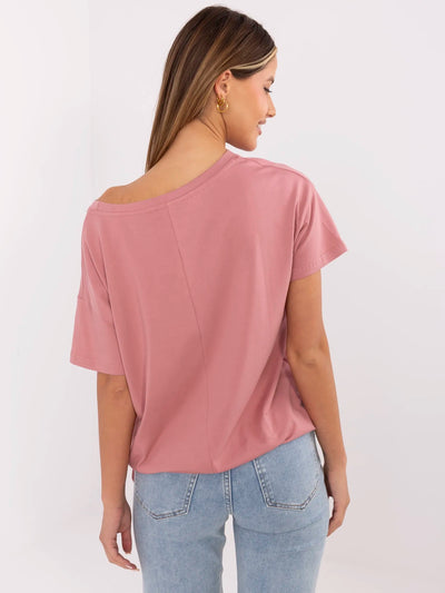 Brudnoróżowy t-shirt ze ściągaczem na dole
