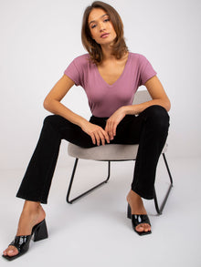 Bawełniany t-shirt V-neck brudnoróżowy