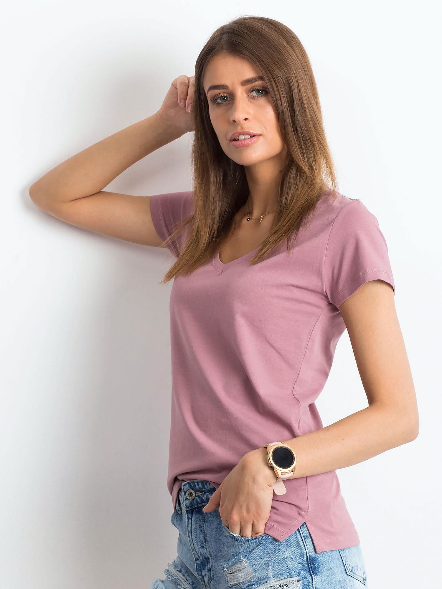 T-shirt w serek brudnoróżowy