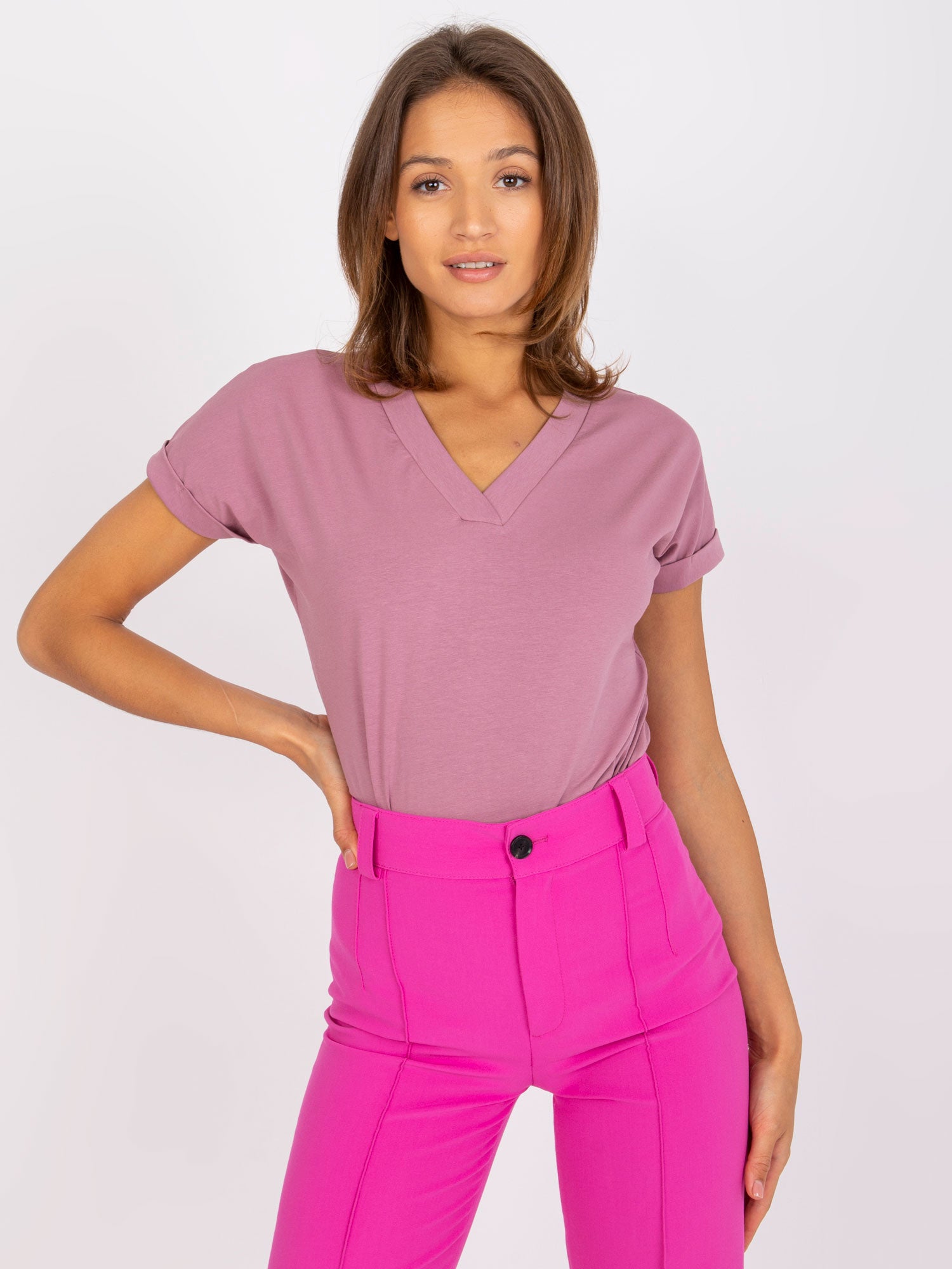 Brudnoróżowy t-shirt basic