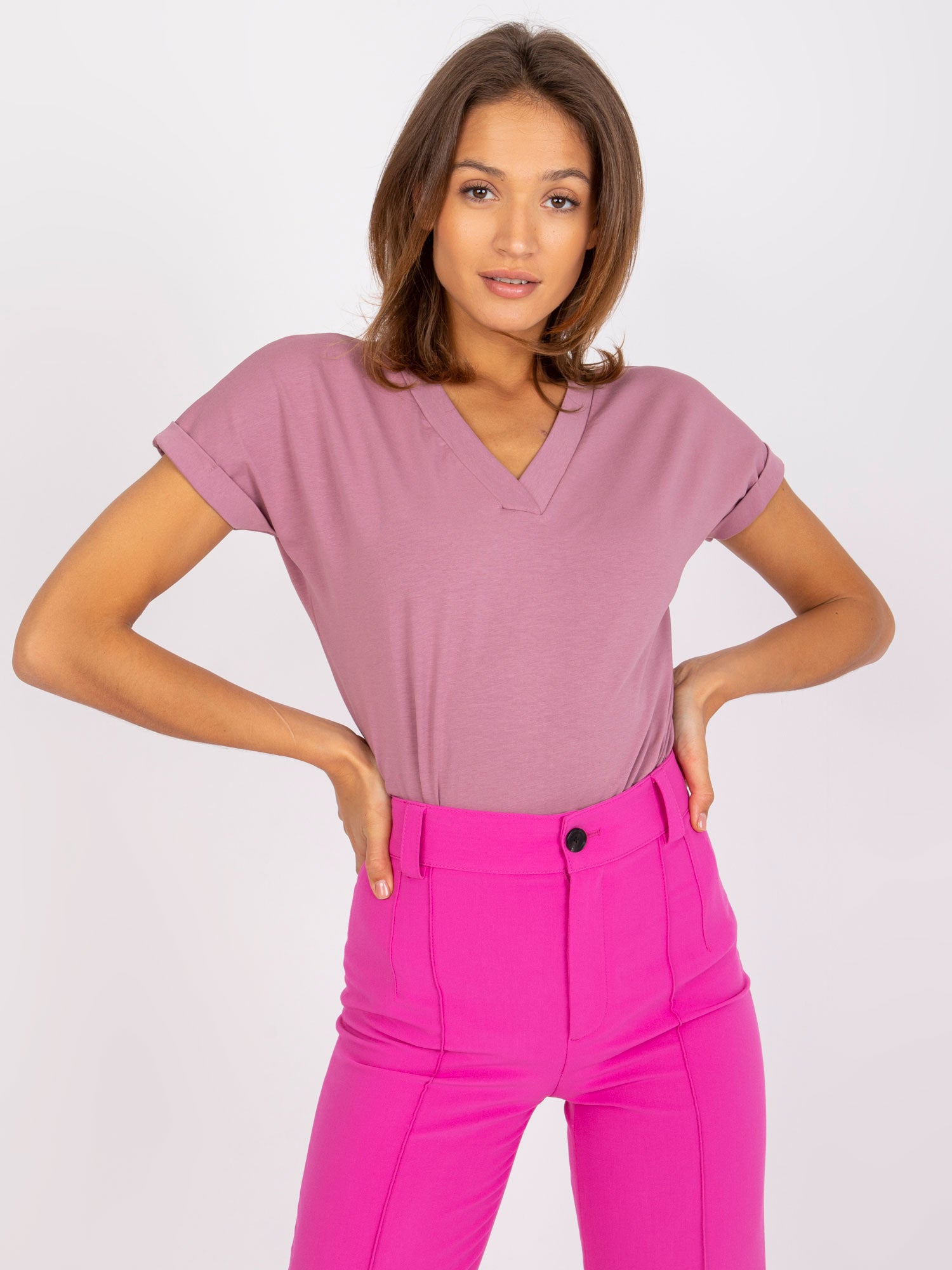 Brudnoróżowy t-shirt basic