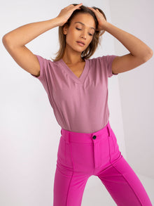 Brudnoróżowy t-shirt basic