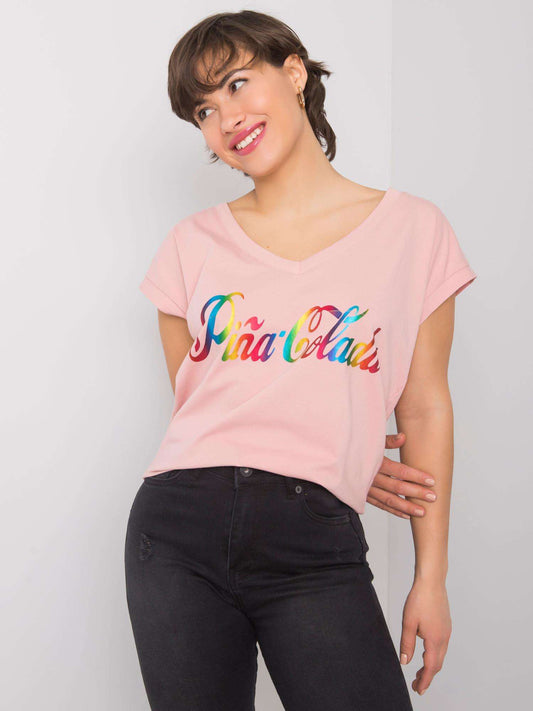 Brudnoróżowy t-shirt z kolorowym nadrukiem