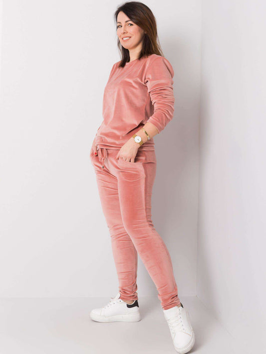 Brudnoróżowy komplet welurowy plus size