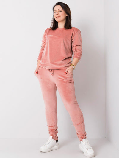 Brudnoróżowy komplet welurowy plus size