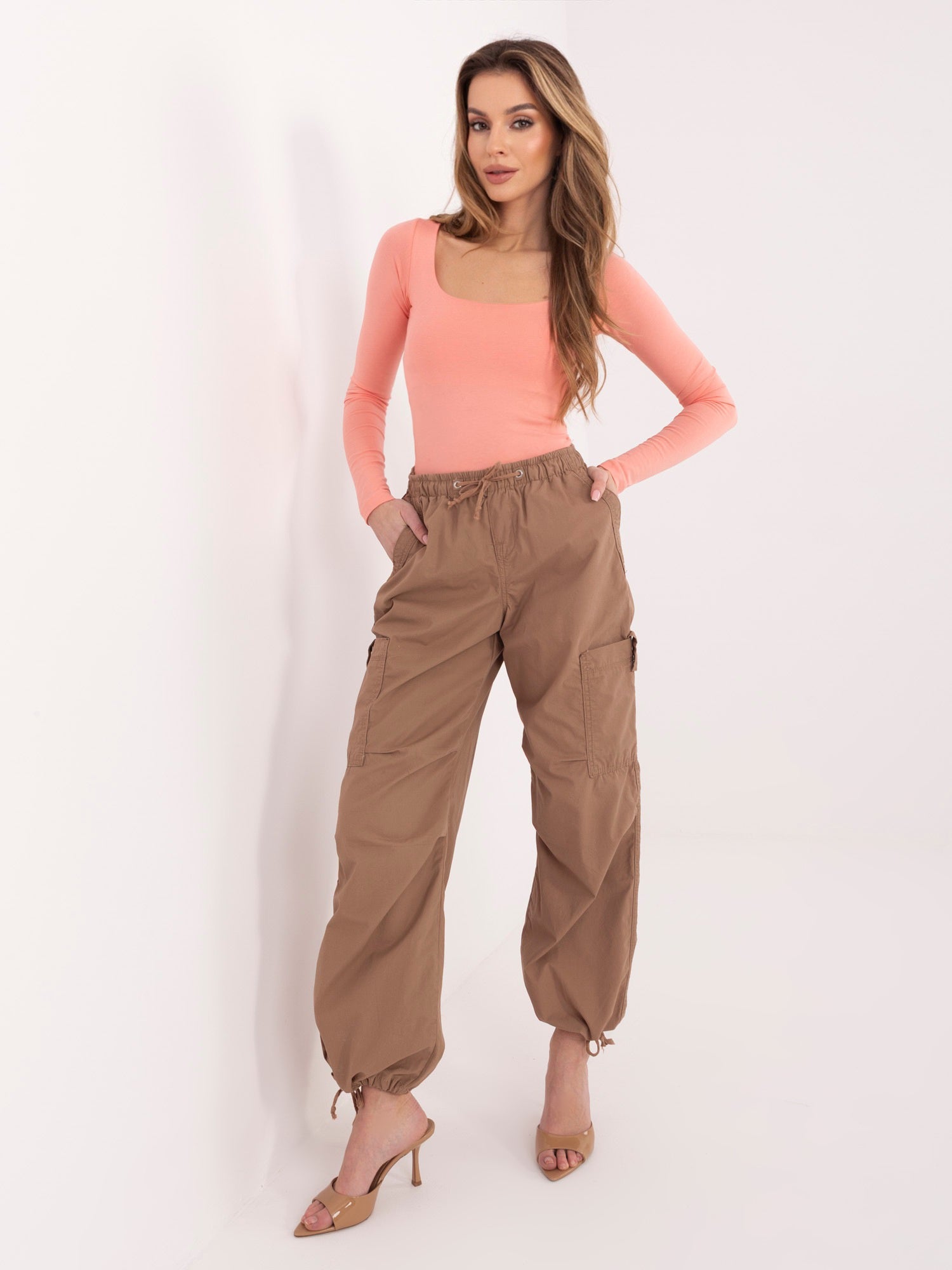 RUE PARIS Brzoskwiniowa dopasowana bluzka basic