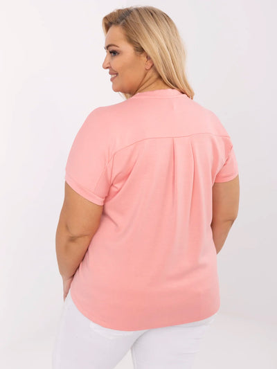 Brzoskwiniowa bluzka plus size z dodatkiem wiskozy