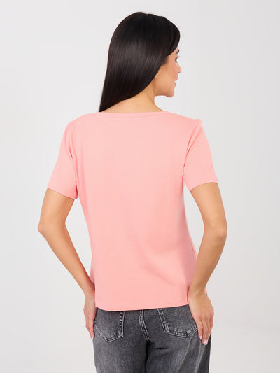 RUE PARIS Brzoskwiniowy t-shirt basic z dekoltem V