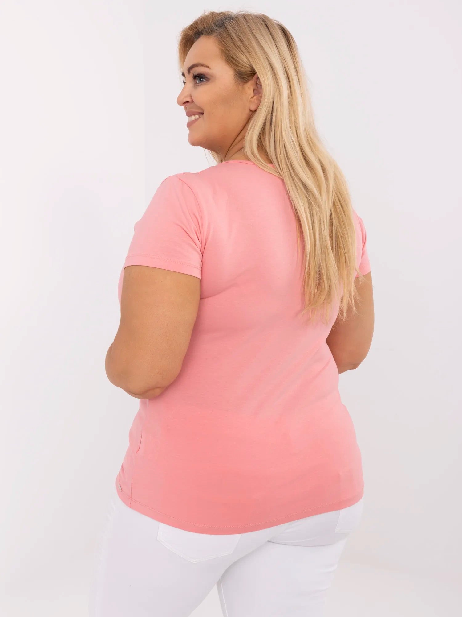 Brzoskwiniowy dopasowany t-shirt plus size z bawełny
