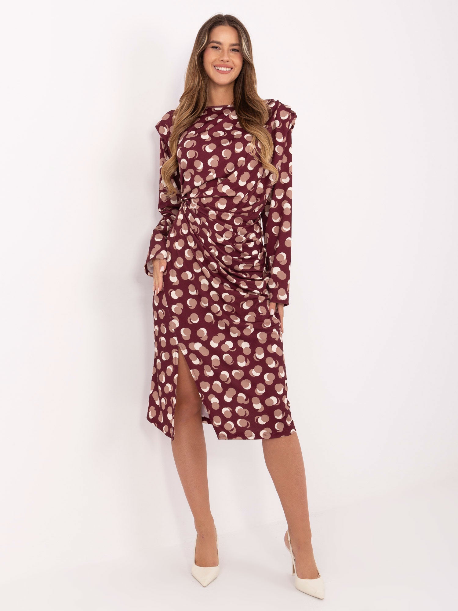 RUE PARIS Burgundowa midi sukienka z printem