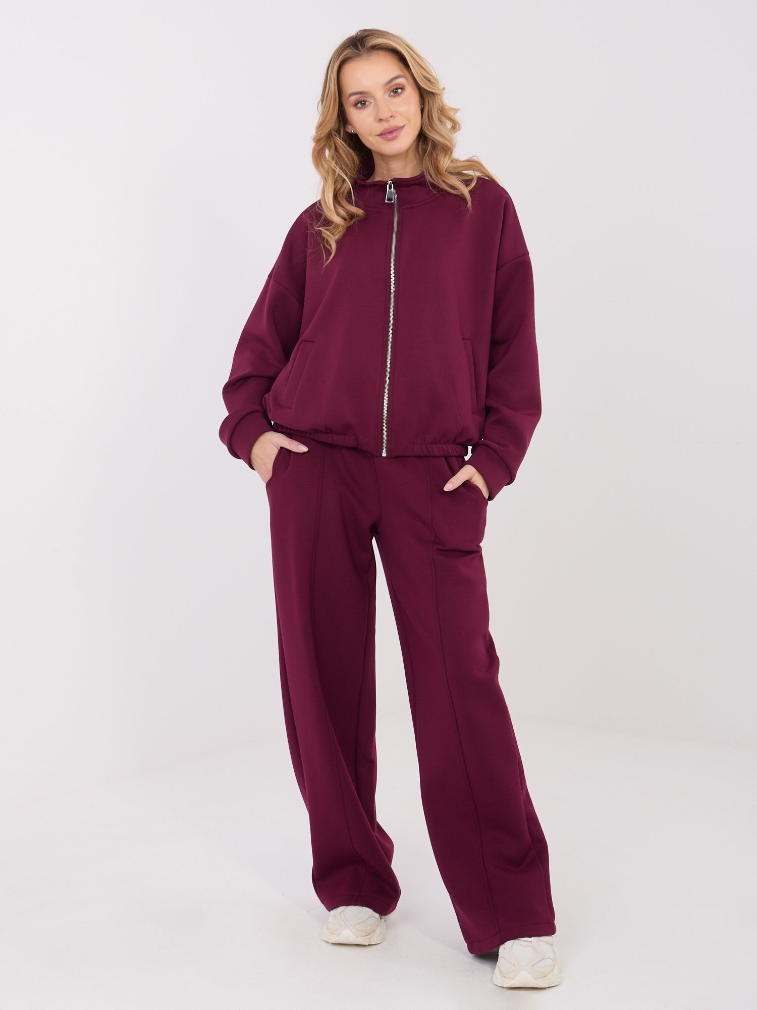 Burgundowa rozpinana bluza z gumką na dole