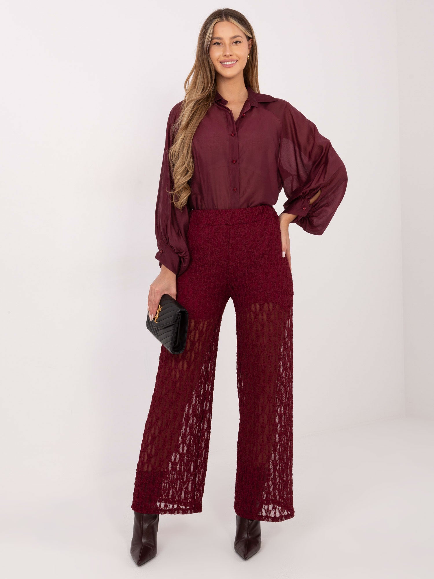 Burgundowe eleganckie spodnie z koronki