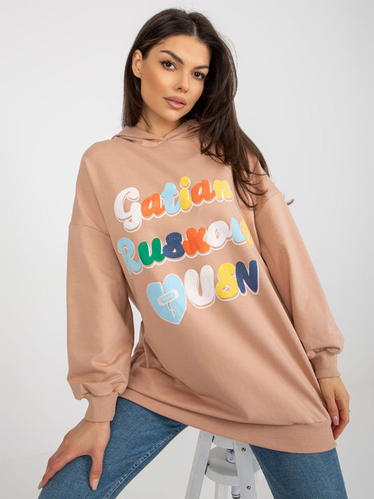 Camelowa oversize bluza z nadrukiem i kapturem