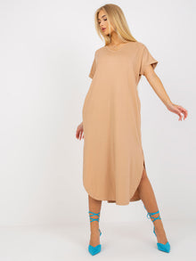 OCH BELLA Camelowa sukienka oversize z kieszeniami