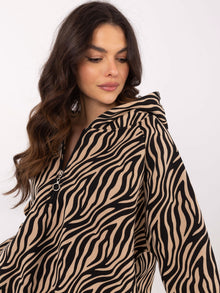 Camelowo-czarna wzorzysta bluza z zamkiem na dekolcie