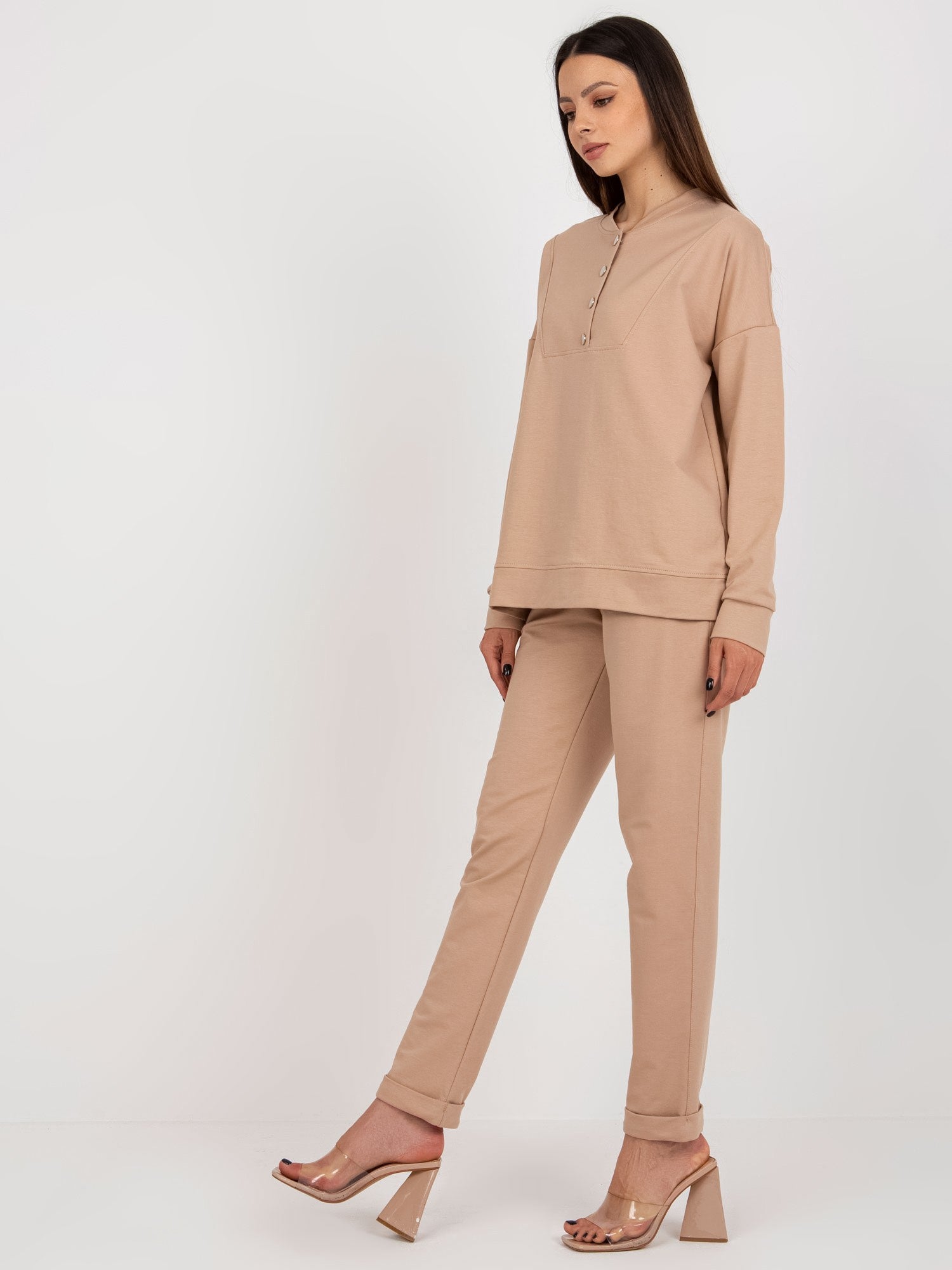 Camelowy komplet casualowy z bluzą