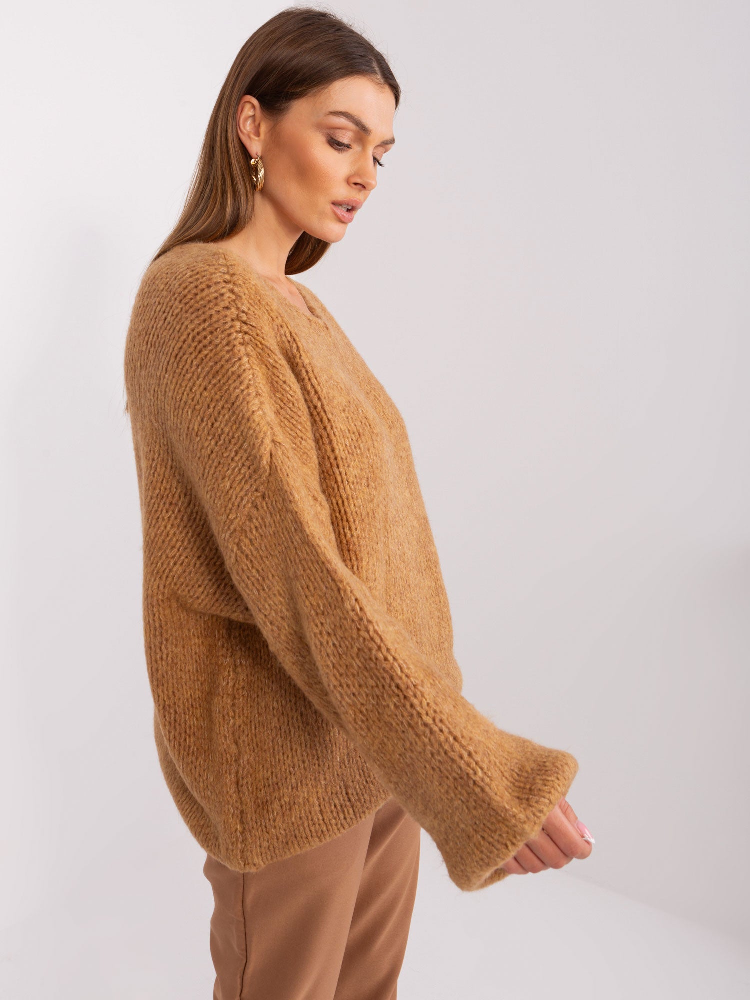 RUE PARIS Camelowy sweter oversize z dzianiny