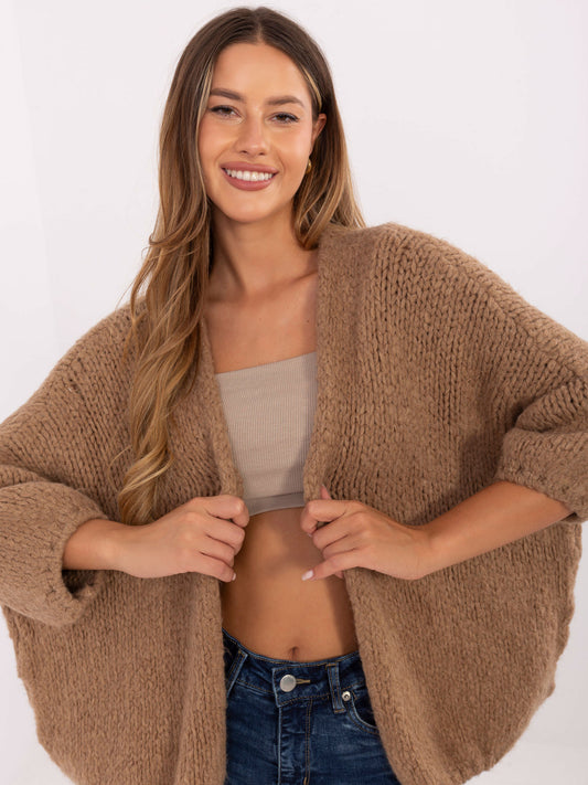 Camelowy damski kardigan o kroju oversize