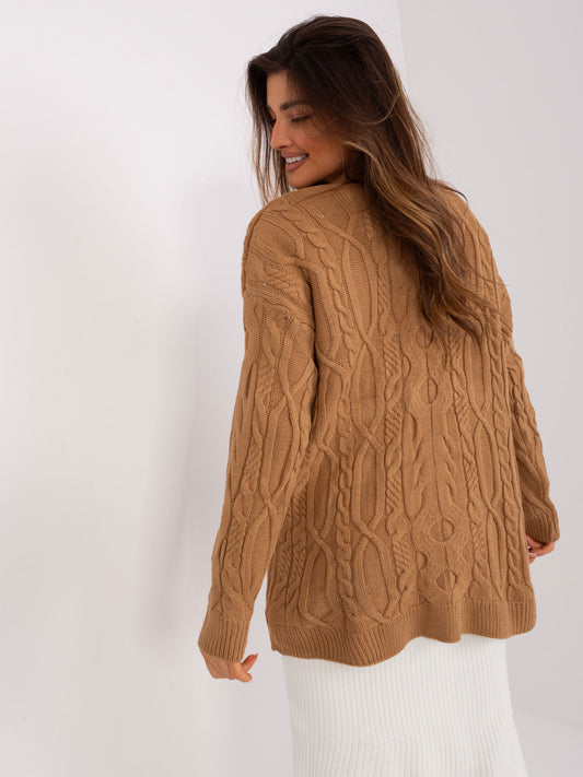 Camelowy rozpinany sweter w warkoczowe wzory