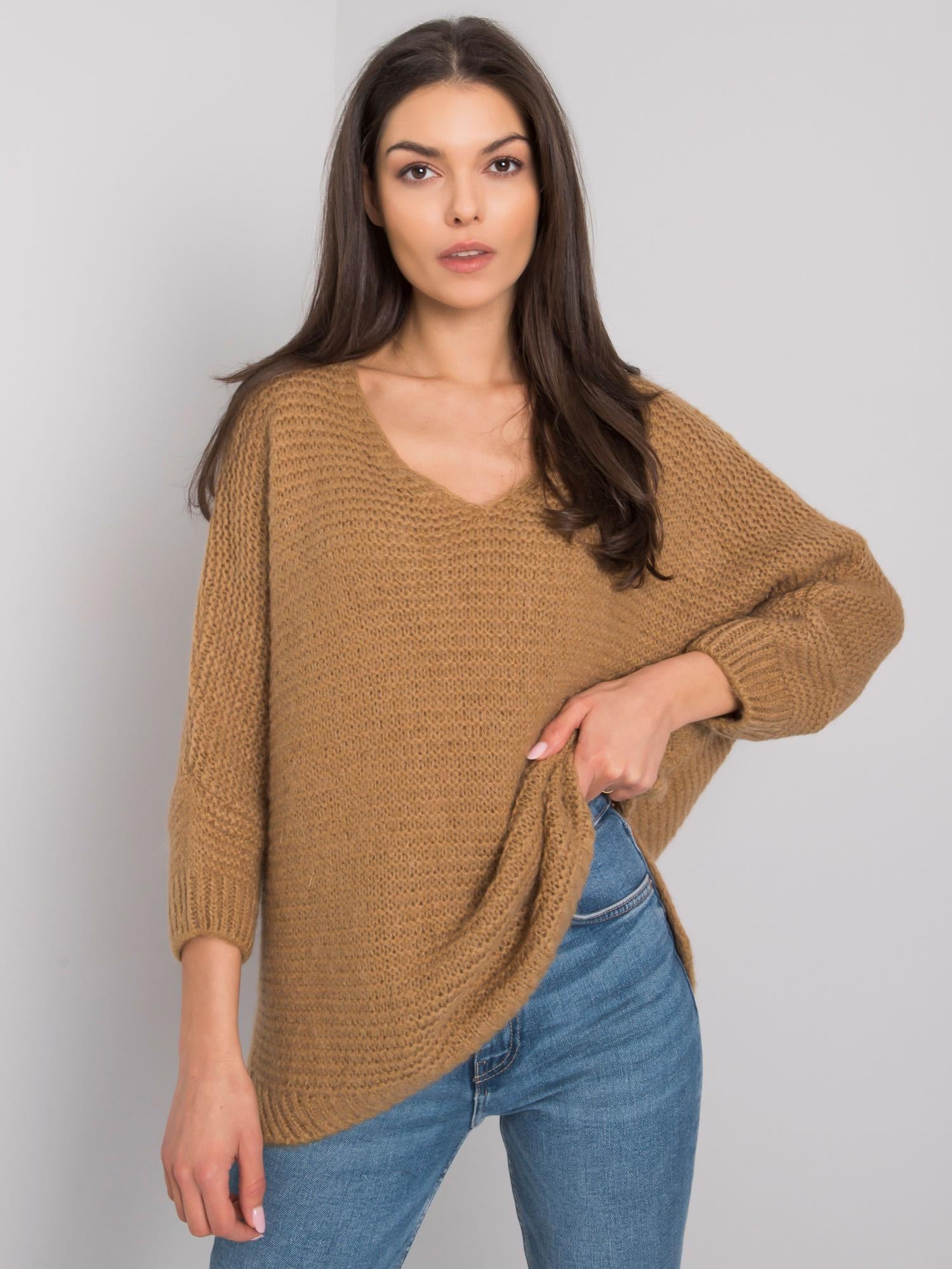 OCH BELLA Camelowy sweter damski oversize