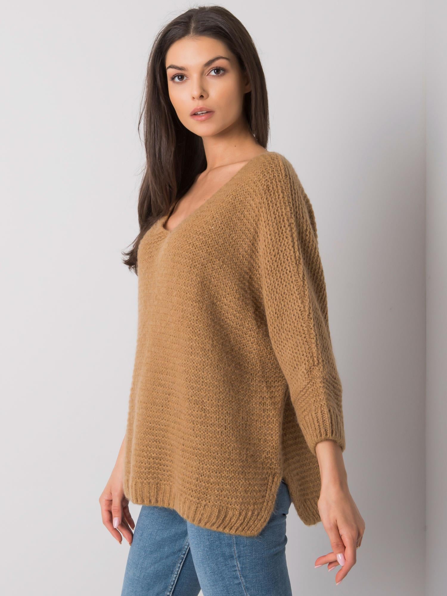 OCH BELLA Camelowy sweter damski oversize