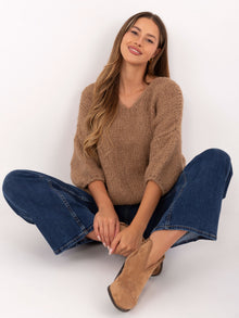 Camelowy damski sweter z domieszką alpaki