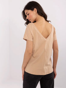BASIC FEEL GOOD Camelowy t-shirt z dekoltem w łódkę