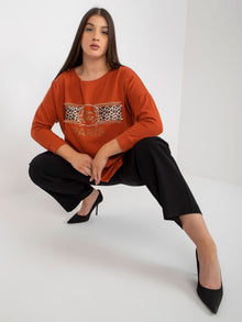 Ceglasta bluzka plus size z aplikacjami
