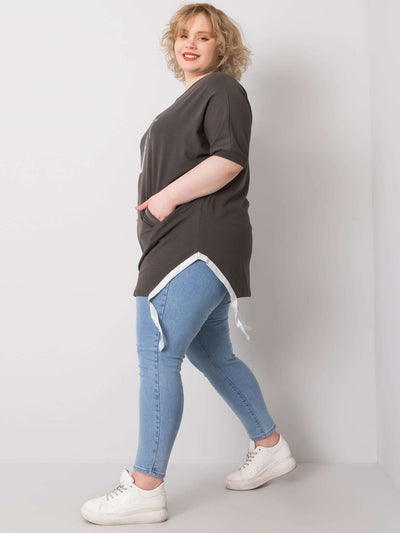 Ciemna khaki bluzka plus size z napisem
