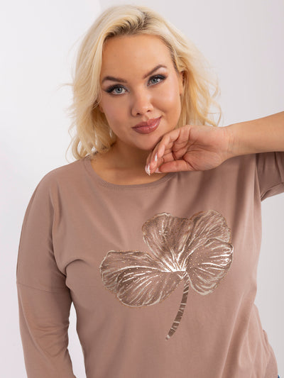 Ciemnobeżowa damska bluzka plus size z rękawem 3/4