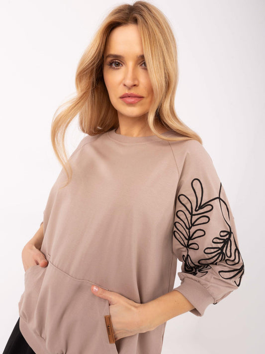 Ciemnobeżowa bluza kangurka z rękawem 3/4