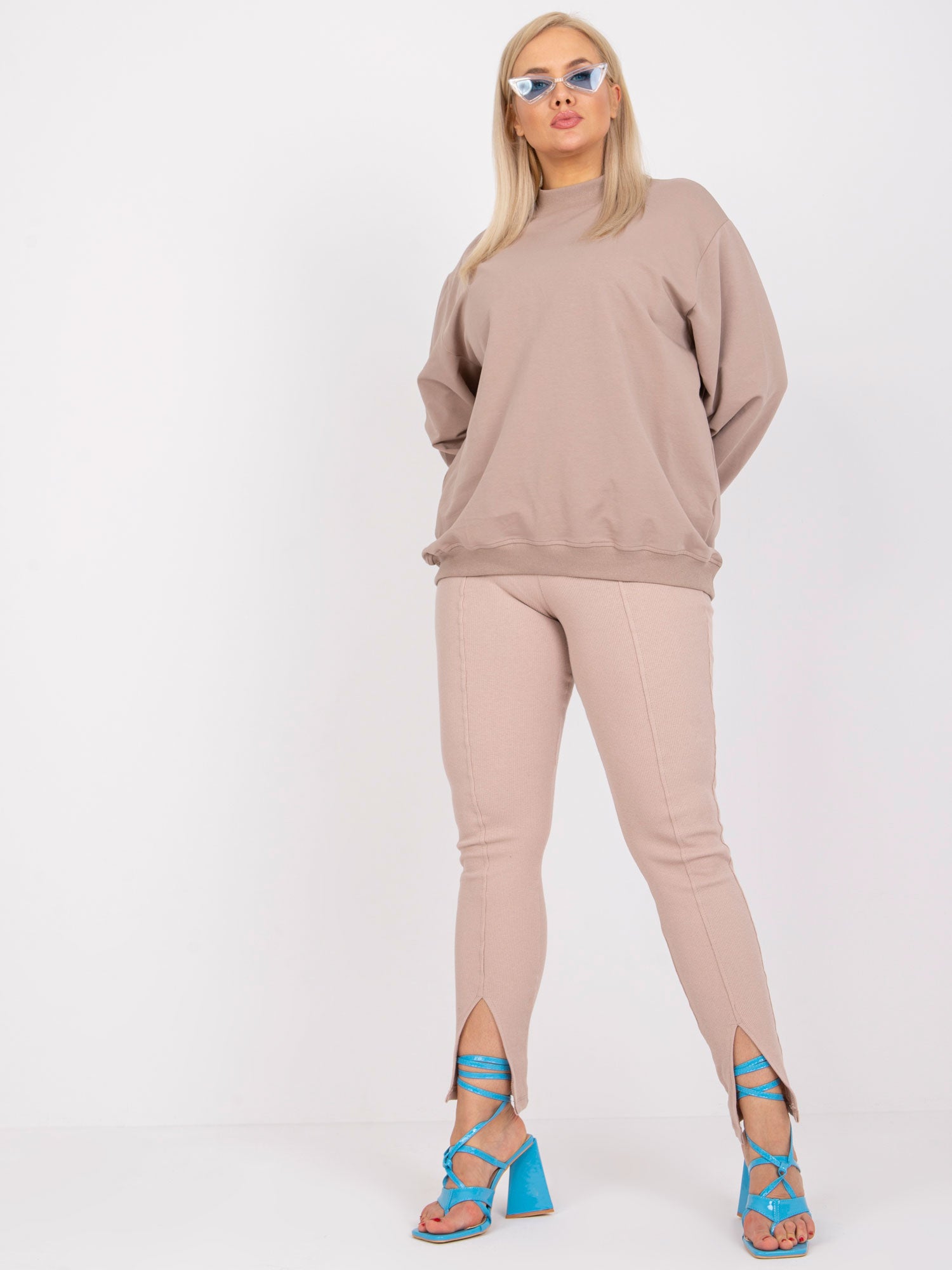 Ciemnobeżowa bluza plus size basic
