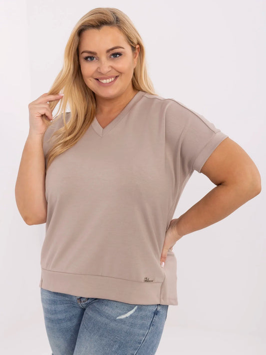 Ciemnobeżowa bluzka plus size z dekolem w serek