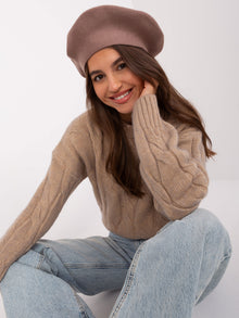 Ciemnobeżowy jednokolorowy beret damski