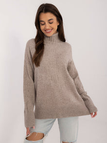 Ciemnobeżowy sweter golf ze ściągaczami