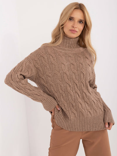 Ciemnobeżowy damski sweter golf z warkoczami