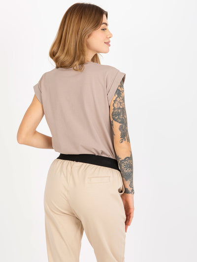 Ciemnobeżowy t-shirt basic z bawełny Revolution