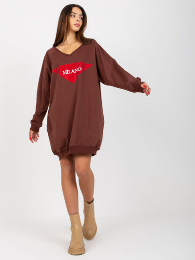 Ciemnobrązowa długa bluza oversize z aplikacją i napisem