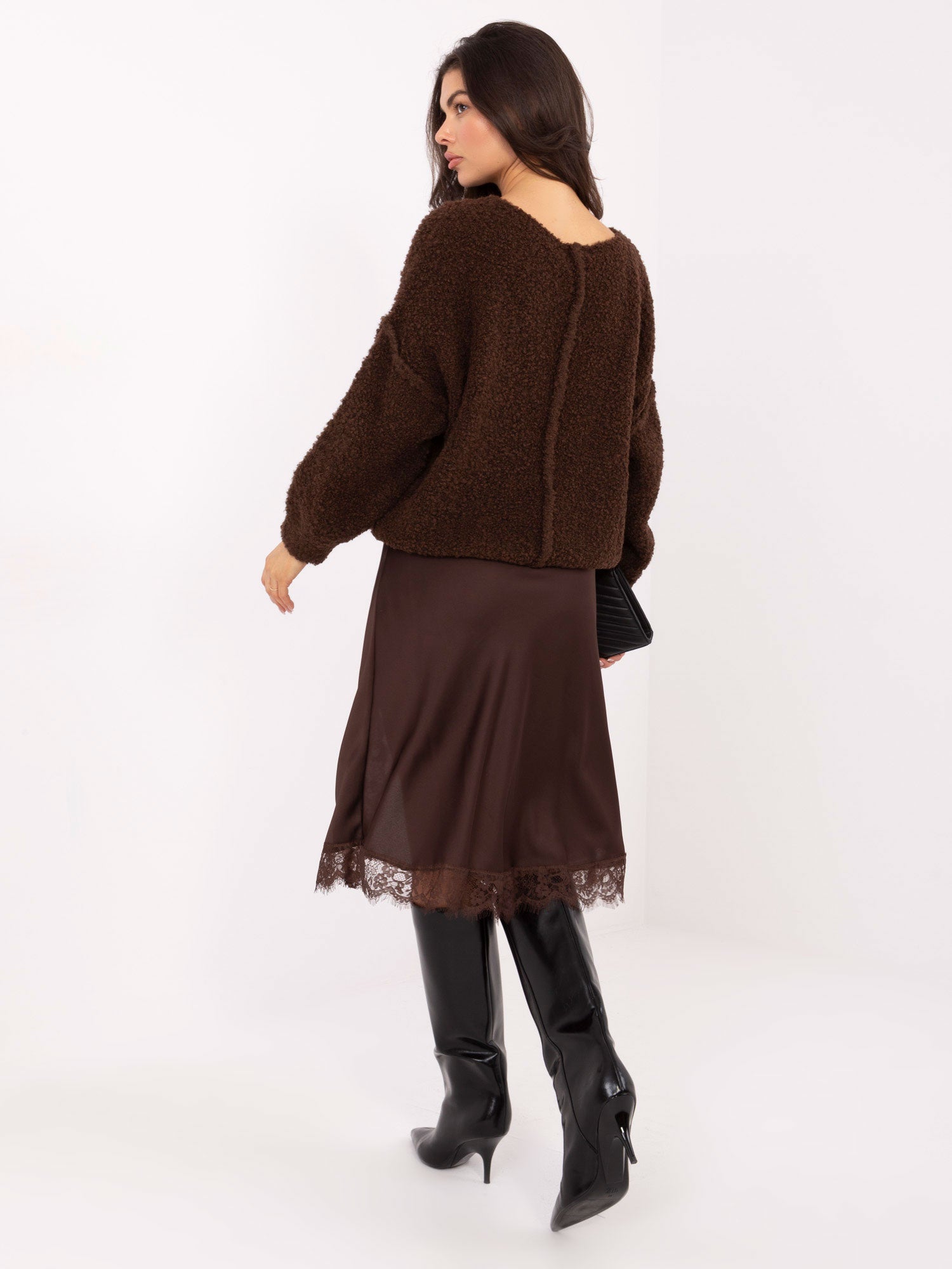 Ciemnobrązowy sweter boucle z długim rękawem