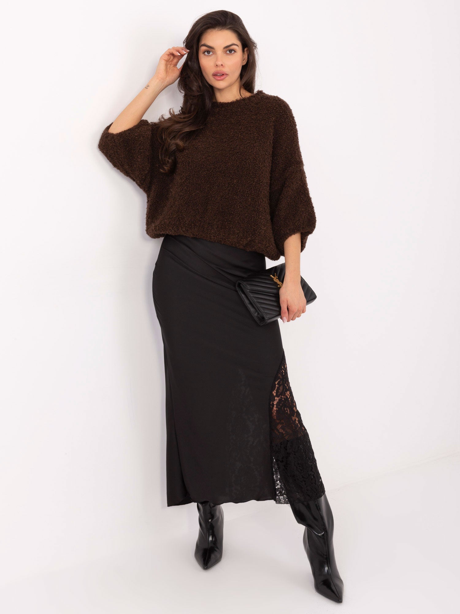 Ciemnobrązowy sweter boucle z domieszką wełny